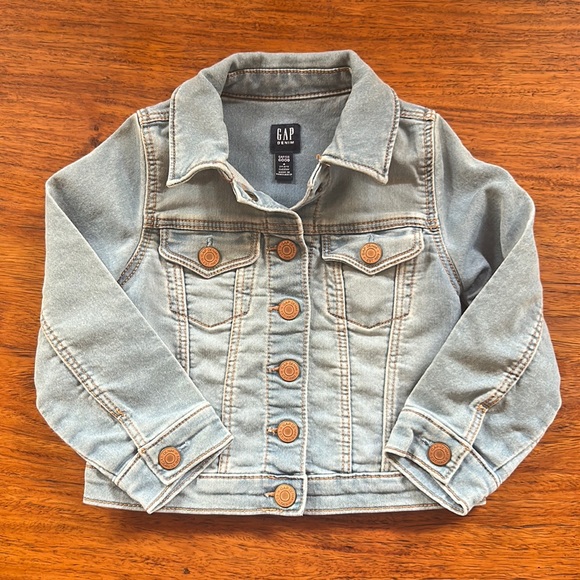 Gap kids denim jacket, size 4 years toddler - Picture 1 of 4